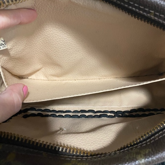 Louis Vuitton Boho Revamped Fringe Crossbody - Picture 4 of 12